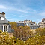 Bluestay 296 - Superbe Appartement A Paris 17